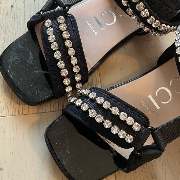 Authentic GUCCI rhinestone sandals, size 6.5 excellent condition, Teva style - Picture 3 of 16